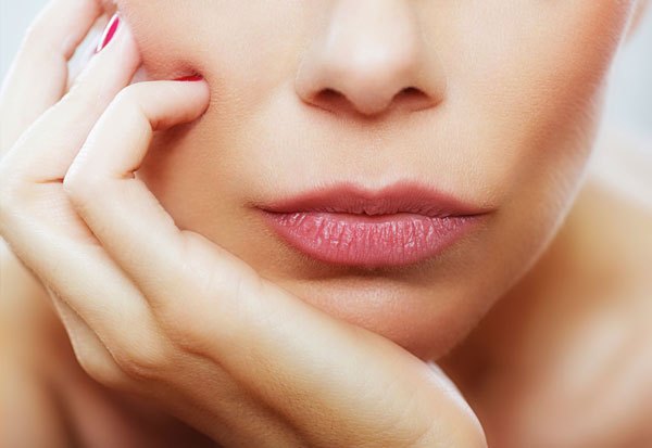How to Take Care of Dry Lips in Summers